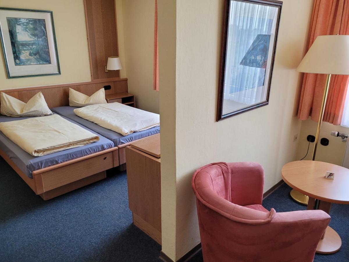 Ems-Hotel Emden Eksteriør billede