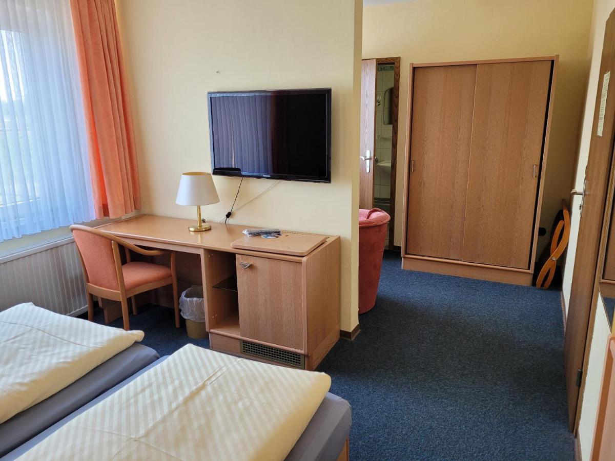 Ems-Hotel Emden Eksteriør billede